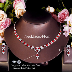Elegante Set di Gioielli con Zirconia Cubica, Collana e Orecchini con Cristallo Rosso a Forma di Fiore per Spose e Matrimoni - Product Image 4