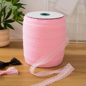 Ruban en dentelle festonnée délicate de 3 cm en gros pour la couture de vêtements et l'embellissement de cols de robes – Rouleau en vrac - Product Image 4