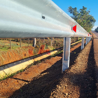 Vigas de Acero para Barandas de Seguridad en Carreteras, Vigas de Seguridad con Alta Resistencia y Superficie Galvanizada + Recubierta con Polvo