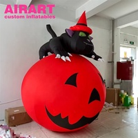 Chat noir gonflable sur citrouille, Chat sorcière gonflable avec citrouille, Chat gonflable sur Jack O'Lantern
