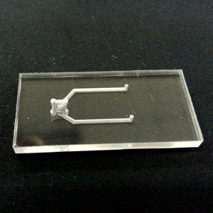 Dispositivo medico di lavorazione Laser personalizzato ad alta precisione che picchettano calore 50um PDMS microfluidico Chip collettore iniezione PMMA diffusione - Product Image 4