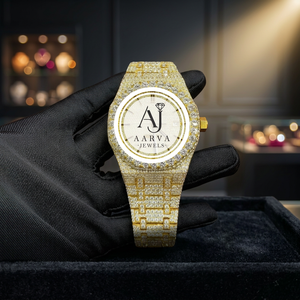 AARVA JEWELS นาฬิกาข้อมือผู้ชายระบบออโตเมติก ตัวเรือนสแตนเลส หน้าปัดคริสตัลแซฟไฟร์ ฮิปฮอป สีเหลืองทอง ทันสมัย - Product Image 1