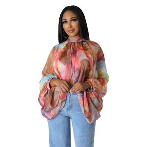 Hot <span class=keywords><strong>Sale</strong></span> 2026 Blus Wanita Seksi Model Draped Lengan Panjang Berbahan Chiffon Bermotif dengan Tali di Bagian Depan untuk Wanita - Product Image 1