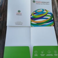 Carpeta de Presentación Personalizada al por Mayor A4/A5/A6 con Bolsillos, Papel y Cartón Recubierto Ecológico, Colores CMYK Personalizables