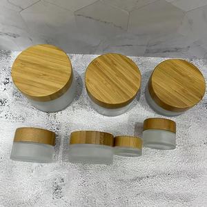 Tarro de Crema de Vidrio Esmerilado de 15g, 30g, 100g, Personalizable con Logotipo Serigrafiado y Tapa de Madera para Crema Contorno de Ojos, Envase para Crema - Product Image 6