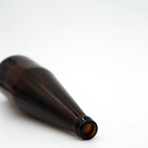 Vente en gros usine Nouvelle bouteille en verre à bouchon basculant couleur turquoise 500ml 1000ml Sérigraphie Scellée Vin Bière <span class=keywords><strong>Tequila</strong></span> Brandy Boîte de 100 pièces - Product Image 3