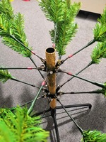 Sapin de Noël artificiel mince avec pointes de feuilles vertes mélangées, sapin de Noël peu encombrant pour la maison, le bureau et la décoration des fêtes