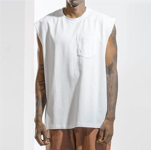 Maglietta senza maniche Athleisure con tasca sul petto canotta da uomo oversize all'ingrosso - Product Image 1