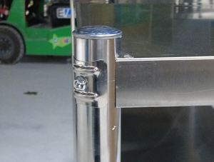 Étagère de rangement au sol à 4 niveaux en acier inoxydable Victory Kitchen Silver201 08mm, non pliable, écologique, réglable - Product Image 6