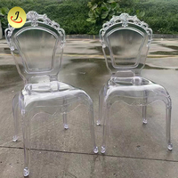 Chaise Chiavari Napoléon en résine acrylique moderne, élégante, empilable et durable de haute qualité pour hôtels, mariages, salles à manger et utilisation en extérieur