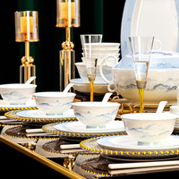 Assiettes en porcelaine de luxe en gros, motif floral, en silicone, pour restaurant et fête, qualité alimentaire, compatibles micro-ondes