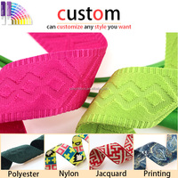 Cinta de Poliéster de 1.5 Pulgadas de Fábricas Chinas Sostenibles, Cinta Jacquard Tridimensional con Diseño Argyle de 38 mm de Ancho