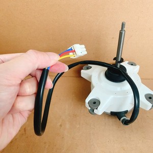 Motor de Ventilador de CC de Cabeza Cuadrada de 3 Cables, Rotación Hacia Adelante, Eje de 10 cm, Universal, para Aire Acondicionado, Zkfn-33-10-14 - Product Image 2