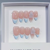 Lot de 10 faux ongles French manucure bleus à fleurs, faits main, forme squoval, nude rose bleu, avec perles 3D, pack varié