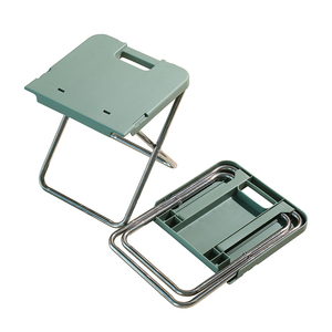 Set de Nevera Portátil Compacta para Exteriores: 32L con Mesa, Sillas y Ruedas para Aventuras de Picnic - Product Image 3