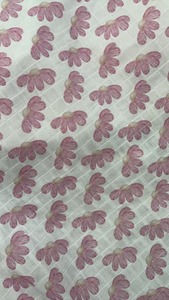 Impression personnalisée, faible MOQ, 110*94, 2 x 2 cm, tissu en mousseline <span class=keywords><strong>de</strong></span> <span class=keywords><strong>coton</strong></span> biologique haute densité, tissé, léger, pour couverture <span class=keywords><strong>de</strong></span> bébé, bavoirs - Product Image 5