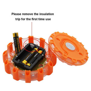 Gele 12 + 3 Led Magnetische Wegfakkels Noodveiligheidslicht Knipperend Wegbaken Met Haak - Product Image 4