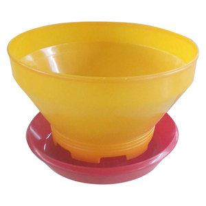 Mangiatoie e Abbeveratoi Automatici in Plastica per Polli da Carne e Riproduttori - Product Image 2