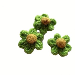 Accesorios de Flores de Mohair Tejidos a Mano con Ganchillo, Accesorios para Carcasas de Teléfono Móvil con Seis Flores, Accesorios Colgantes para Ropa - Product Image 4