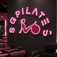 Letrero LED Empotrado con Logotipo de Neón y Cuerpo 3D de Acero Inoxidable Rosa para Recepción de Gimnasio o Club de Fitness Femenino y Exhibición en Pared Interior