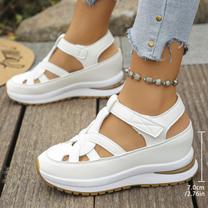 Sandalias de Mujer Talla Grande Primavera 2025 Estilo Europeo Americano con Tacón Inclinado, Hebilla Romana y Amortiguación, Talla 43 - Product Image 2