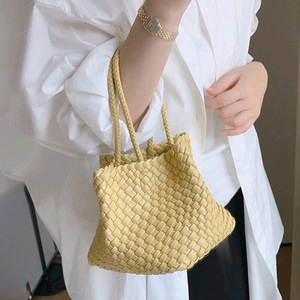 Sac cabas tissé artisanal en cuir véritable haut de gamme pour femme, petit sac à main raffiné, sac seau, sac boulette - Product Image 6
