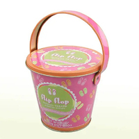 Boîtes à pop-corn de Noël personnalisées en usine de Guangzhou avec couvercle petit seau décoratif en étain de bonbons biscuits pop-corn avec poignée