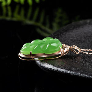 Pendentif en jade nefrite naturel en forme de feuille, bijoux pour femmes en or 18 carats, style chinois, cadeau avec certificat d'évaluation D505 - Product Image 3