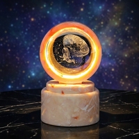 Veilleuse rotative en boule de cristal avec gravure laser 3D, base en marbre USB, cadeau de bureau