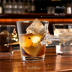 Copa de cóctel de cristal de lujo con relieve de cabeza de animal, sin plomo, base gruesa, mango con forma de tiburón creativo, capacidad de 60 ml - Product Image 5