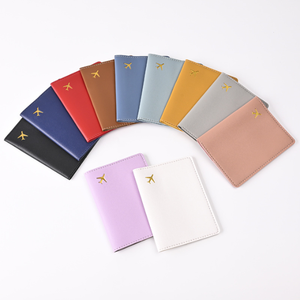 ชุดที่ใส่หนังสือเดินทางหนังสีฟ้าพร้อมโลโก้สีทองปลอกจัดระเบียบสไตล์แฟชั่นและป้ายกระเป๋าเดินทางสำหรับนักเดินทาง - Product Image 2