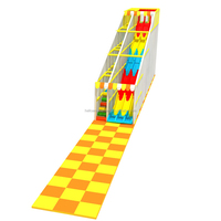 Centre de jeux intérieur doux pour enfants, aire de jeux pour enfants, parcs d'attractions, toboggan en spirale à grande hauteur, mur d'activités pour enfants avec piscine à balles