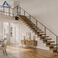Système d'escalier moderne antidérapant à tubes carrés, priorité à la sécurité, pour applications en villas et appartements