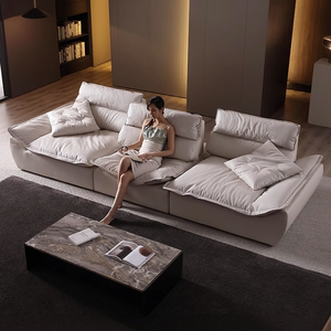 Ghế sofa lưng cao có thể điều chỉnh, lấy cảm hứng từ du thuyền, màu kem, chất liệu da thuộc nguyên tấm, chỗ ngồi rộng và sâu, kiểu dáng thẳng, sang trọng. - Product Image 2