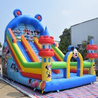 Château gonflable avec toboggan et souffleur pour enfants et adultes à vendre