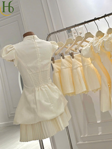 Ensemble haut à manches courtes à col mandarin et mini-jupe plissée, ensemble de shorts, tissu en coton tissé, coupe régulière, tenue de haute qualité - Product Image 6