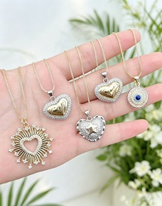 Collar con Colgante de Corazón de Circonio, Chapado en Oro de 18K, Joyería de Moda, Estilo Exquisito - Product Image 1
