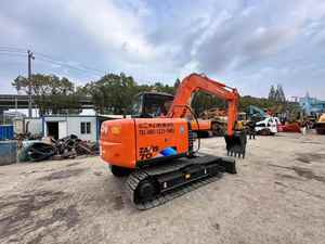 Articles très vendus Excavatrice hydraulique sur chenilles d'occasion Hitachi ZX70 du Japon Excavatrice mini ZX70 7 tonnes ZAXIS70 - Product Image 3