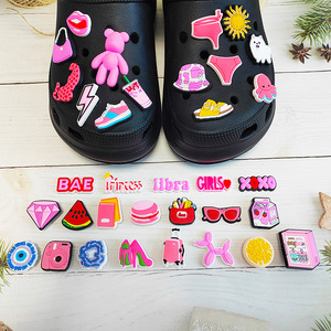 PVC Preppy Pink Lover Jeans scarpe Charms stanger Plant scarpe decorazioni fibbia per zoccoli accessori per ragazze bomboniere compleanno - Product Image 4