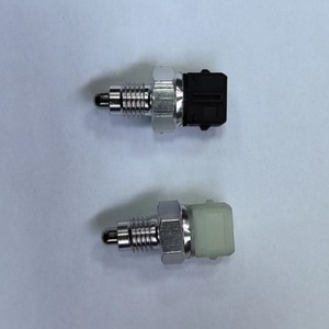 Interruptor de luz de marcha atrás Bmw 23147524811, interruptor térmico para reparación y reemplazo de interruptores automotrices - Product Image 4