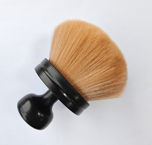 Spazzola per il trucco Kabuki con testa a fungo 2024 alla moda Super morbida elettrolitica viso <span class=keywords><strong>di</strong></span> <span class=keywords><strong>donna</strong></span> Kabuki spazzola a ventaglio singolo con Logo <span class=keywords><strong>di</strong></span> etichettatura - Product Image 5