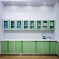 Banc de laboratoire mural en acier intégral sur pied avec table latérale, armoire de base à 8 tiroirs et plateau résistant aux produits chimiques pour hôpitaux et écoles