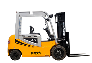 Camión de 4.5 Toneladas, Altura Máxima de Elevación 3000mm, Protección Superior 2350mm - Product Image 2