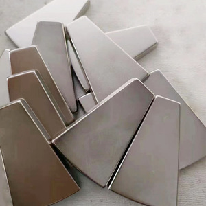 Nam Châm Hình Thang <span class=keywords><strong>Ndfeb</strong></span> Công Nghiệp Vật Liệu Từ Tính Trung Quốc Nam Châm Neodymium N50 N52 Nam Châm Không Đều - Product Image 4