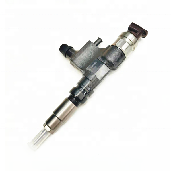 diesel fuel injector 295050-0760 295050-0761 common rail injector 23670-E9260 23670-E0380 for N04C EURO4 engine