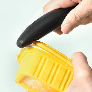 Creative plastic handle ice cream scoop, home scoop, fruit scoop, ice cream scoop - Product Image 2