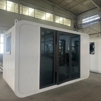 Cabine préfabriquée Apple pour centre sportif extérieur avec vestiaire et stockage d'équipement pour terrain de football et parcours de golf