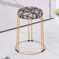Tabourets hauts de conception simple de vente chaude Tabourets de bar en velours Chaises pour salle à manger en stock