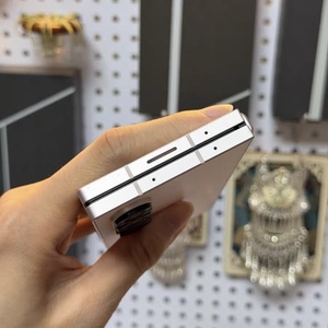 Z Fold 6 Noir, Écran AMOLED Dynamique 8 Pouces 120Hz, Téléphone Pliable 5G LTE CDMA, 8 Go de RAM + 256 Go de Stockage, Batterie 4300 mAh, Double SIM, Espagnol - Product Image 2