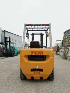 Chariot élévateur diesel d'occasion TCM FD30 3 tonnes en excellent état, moteur et boîte de vitesses d'origine japonaise, en promotion - Product Image 5